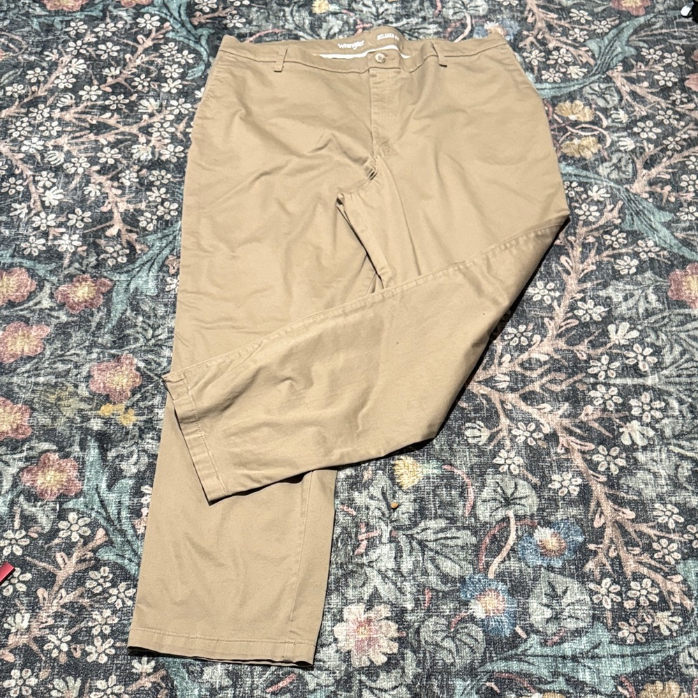 Wrangler Men's Khaki Chinos